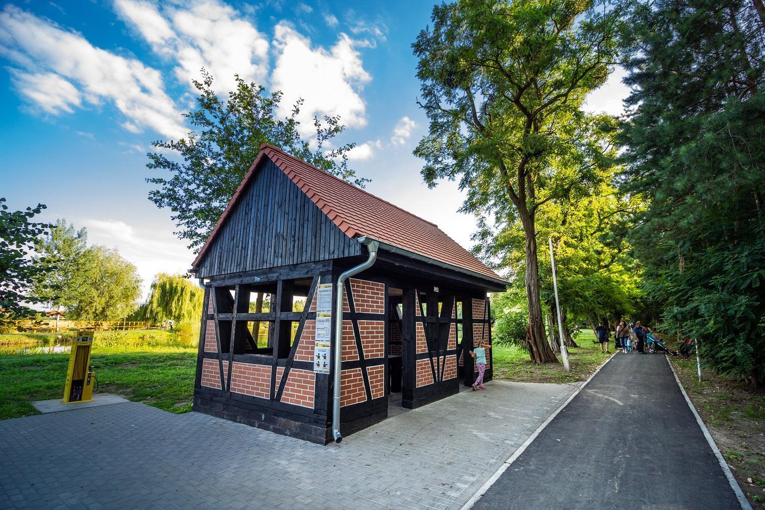 Apartament Z Jacuzzi Na Wylacznosc Dolina Baryczy Zmigrod Exteriör bild